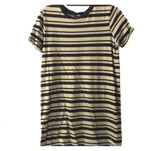 Green and black t-shirt dress